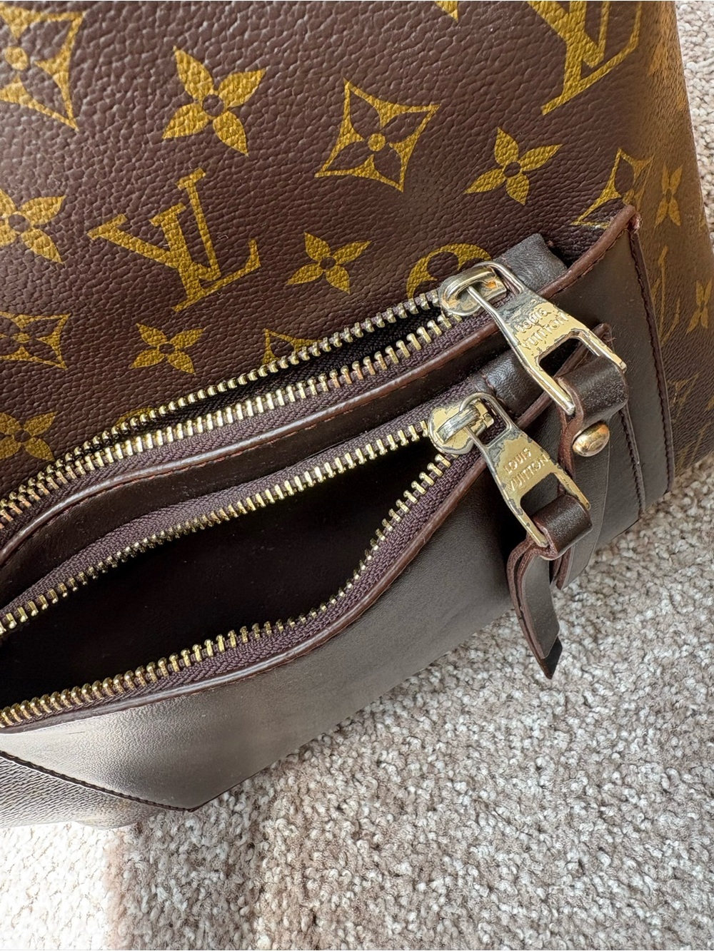 Monogram Pattern Brown Canvas Backpack with Matching Pouch - Picture 4 of 9